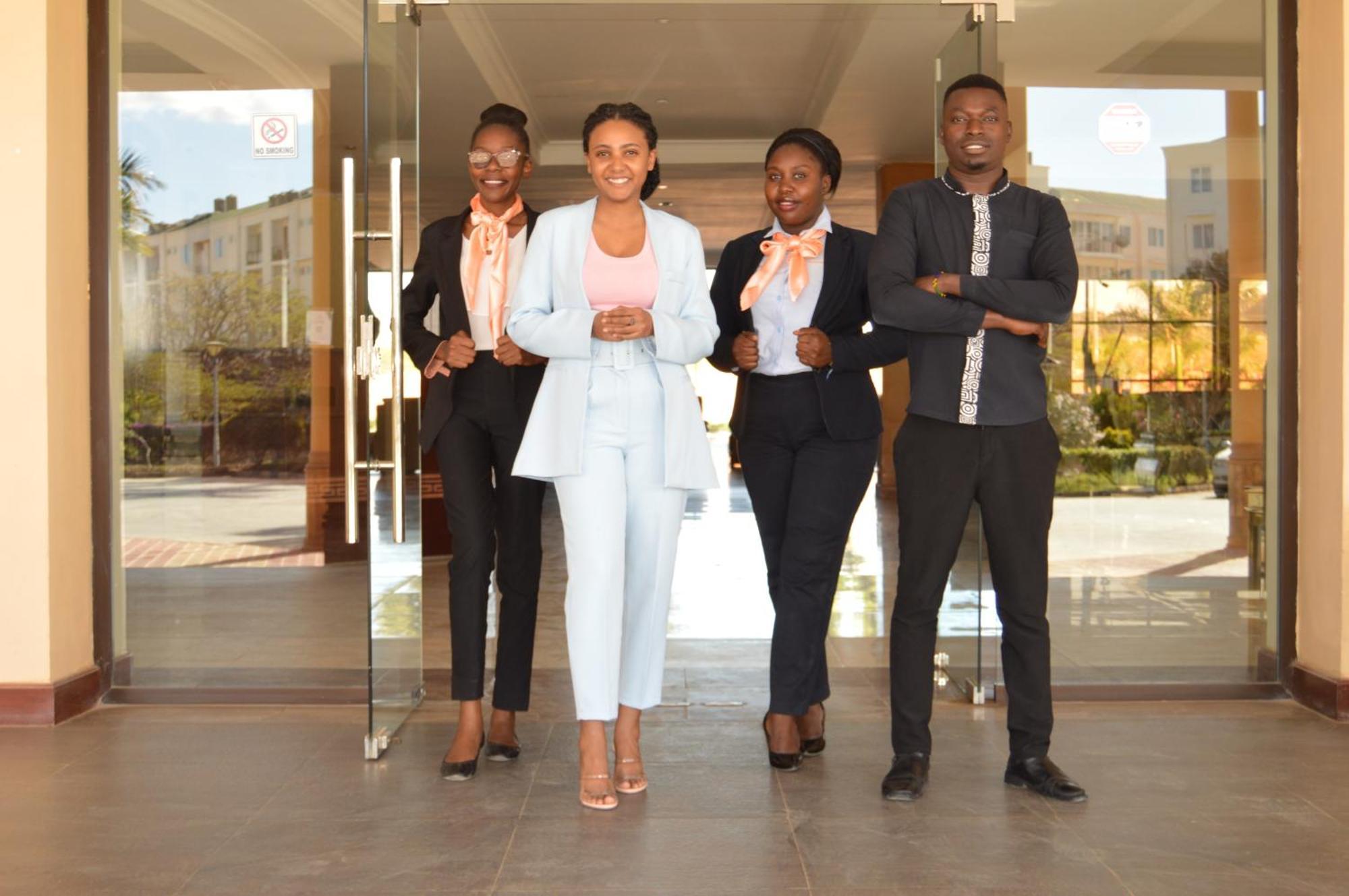 Nashera Hotels Dodoma Bagian luar foto