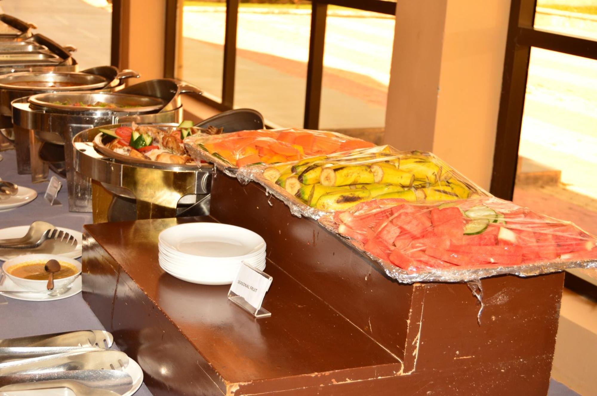 Nashera Hotels Dodoma Bagian luar foto